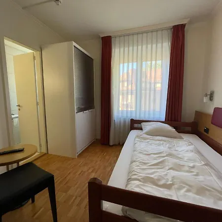 Swiss Star Irchel - Self Check-in * Zúrich