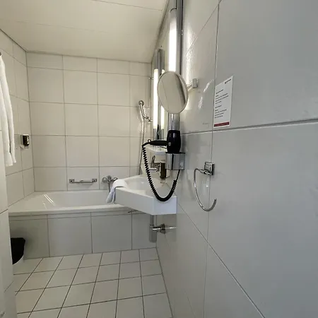 Swiss Star Irchel - Self Check-in Lägenhet *