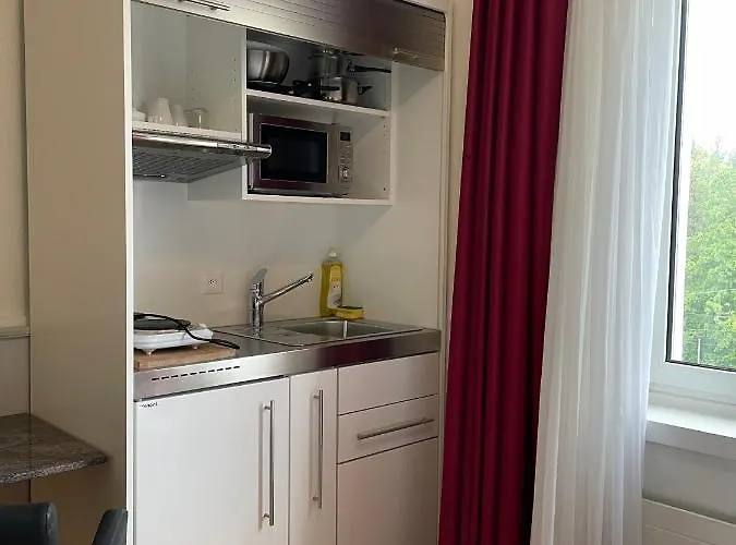 Apartment Swiss Star Irchel - Self Check-in Zurich