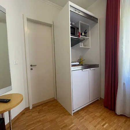 Swiss Star Irchel - Self Check-in *